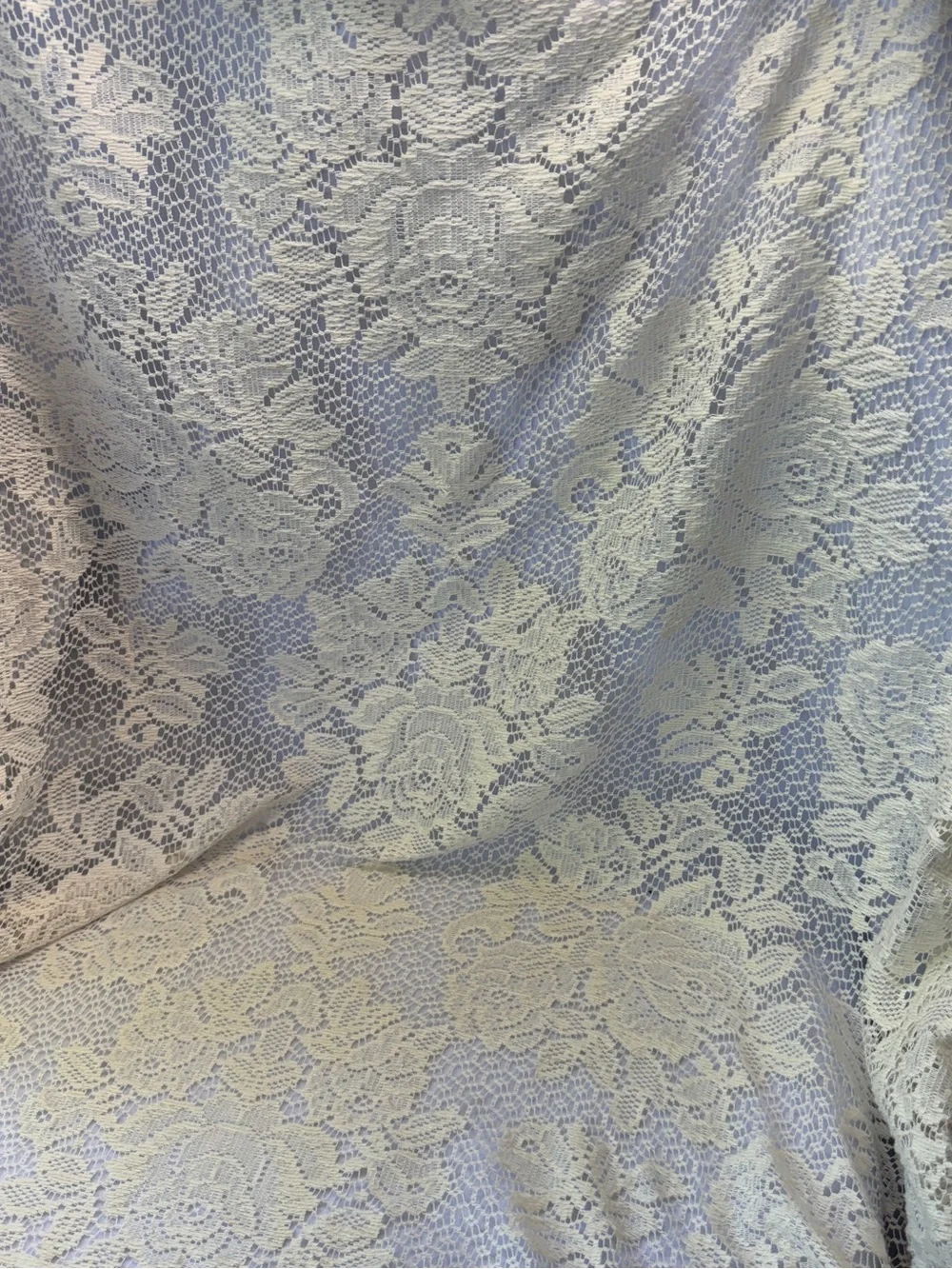 Vintage Quaker Lace Camelia Table Topper, 42x42, machine made, floral, 1950s